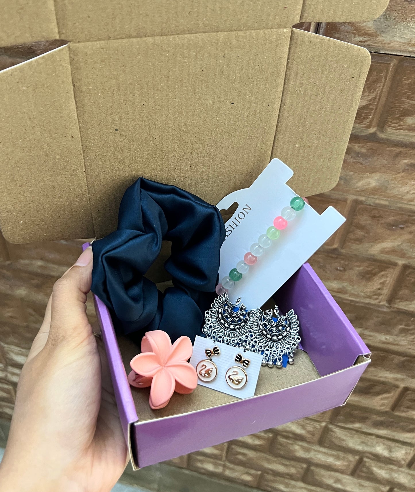 Cute & Affordable Gift Box for Women