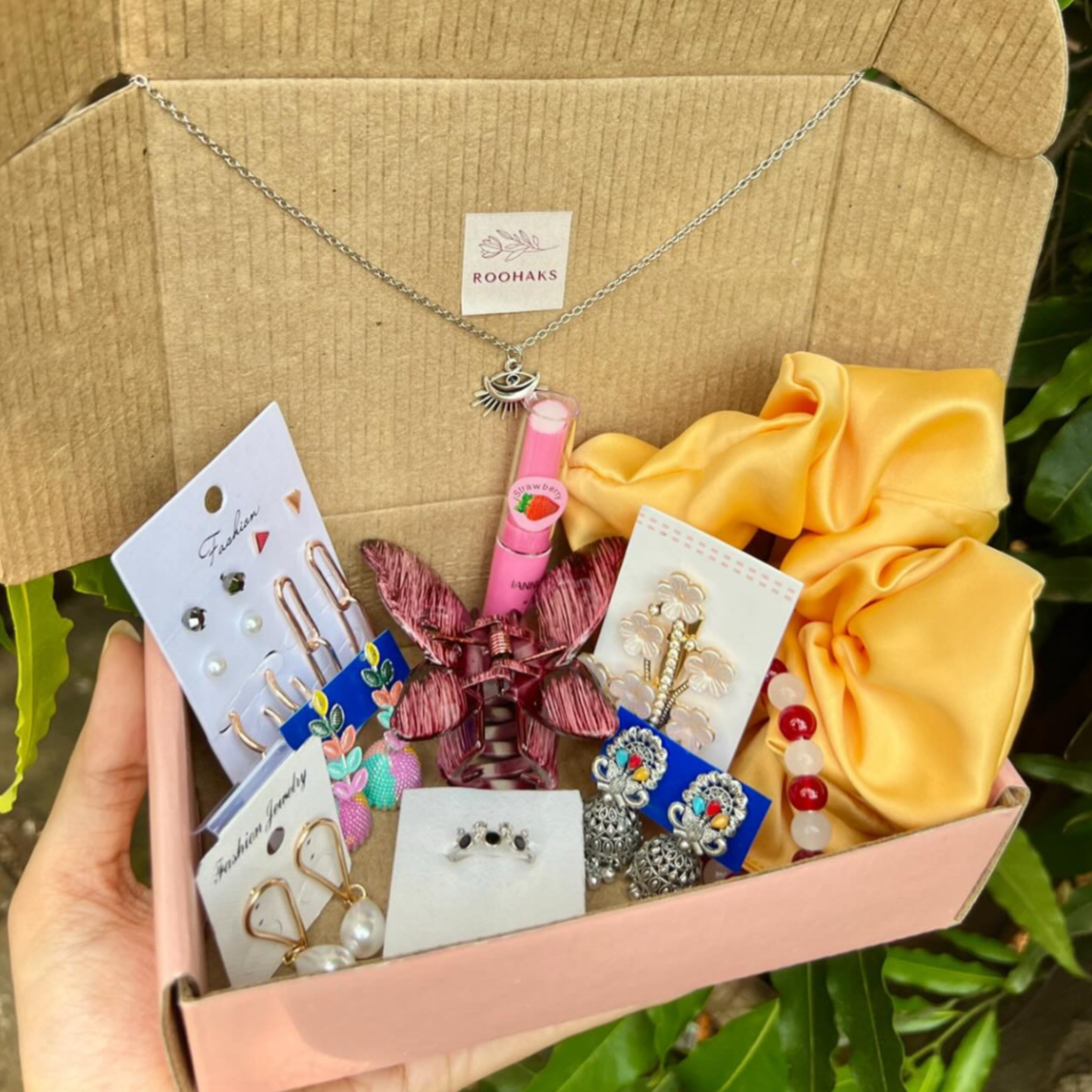 Charming Gift Box For Women