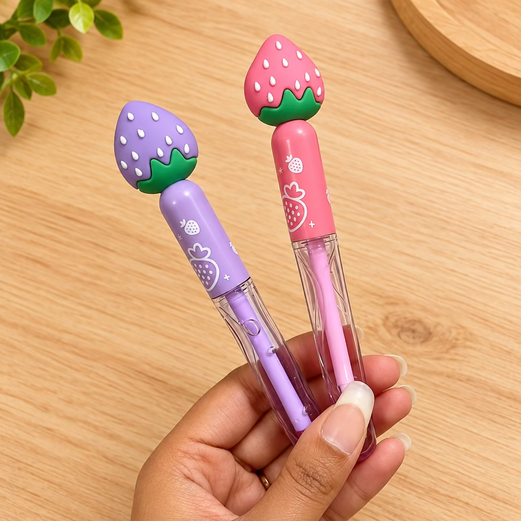 Strawberry Packaging Lip Gloss (Random Color)