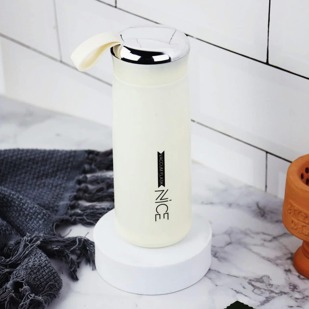 Nice Easy To Carry 400 ML Water Bottle (Random Color)