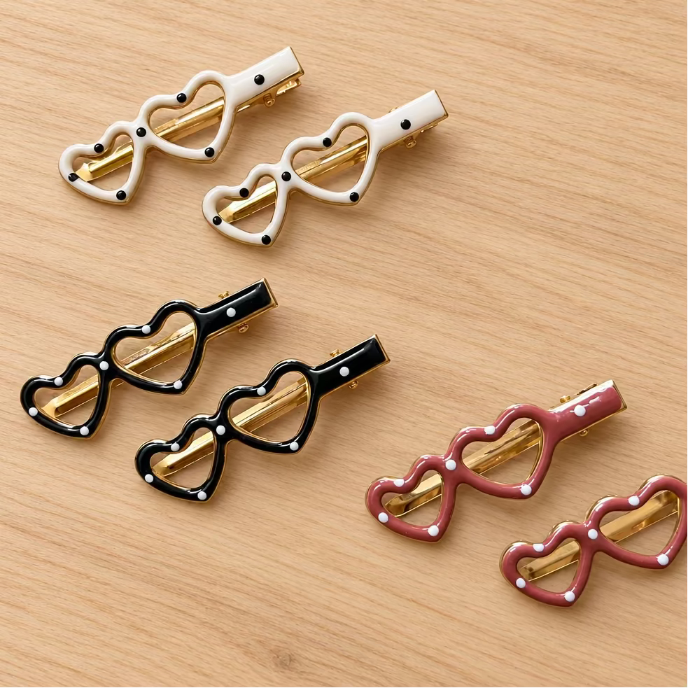 Cute Heart-Shaped Clips Set
