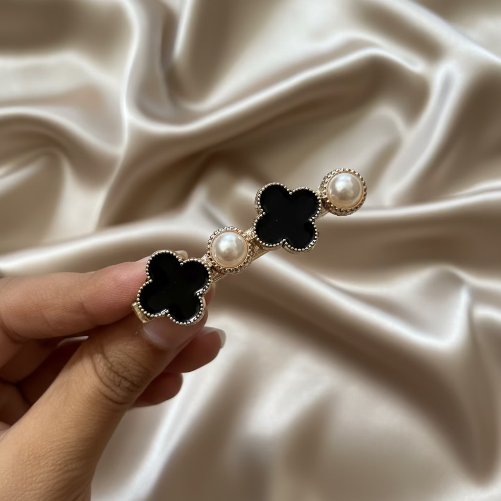 Black Clover & Pearl Hair Pin