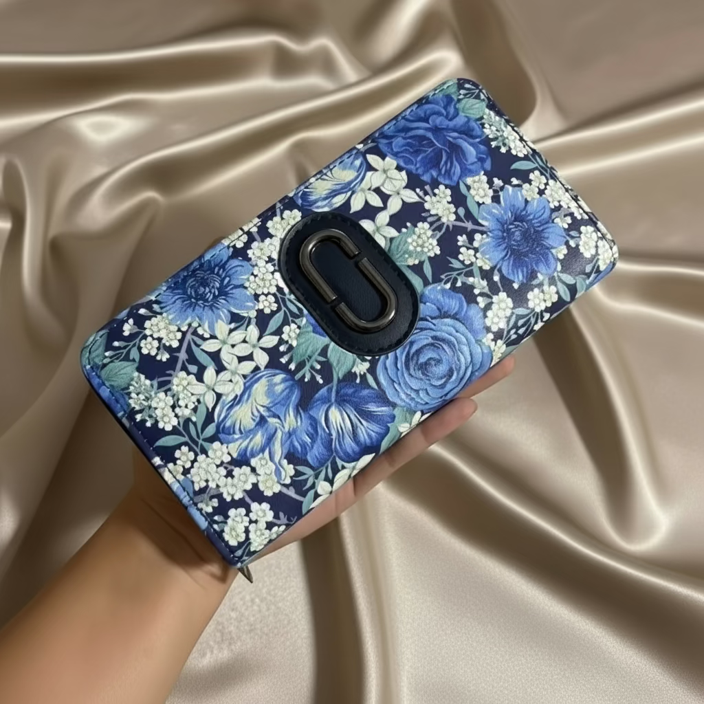 Women’s Floral Clutch