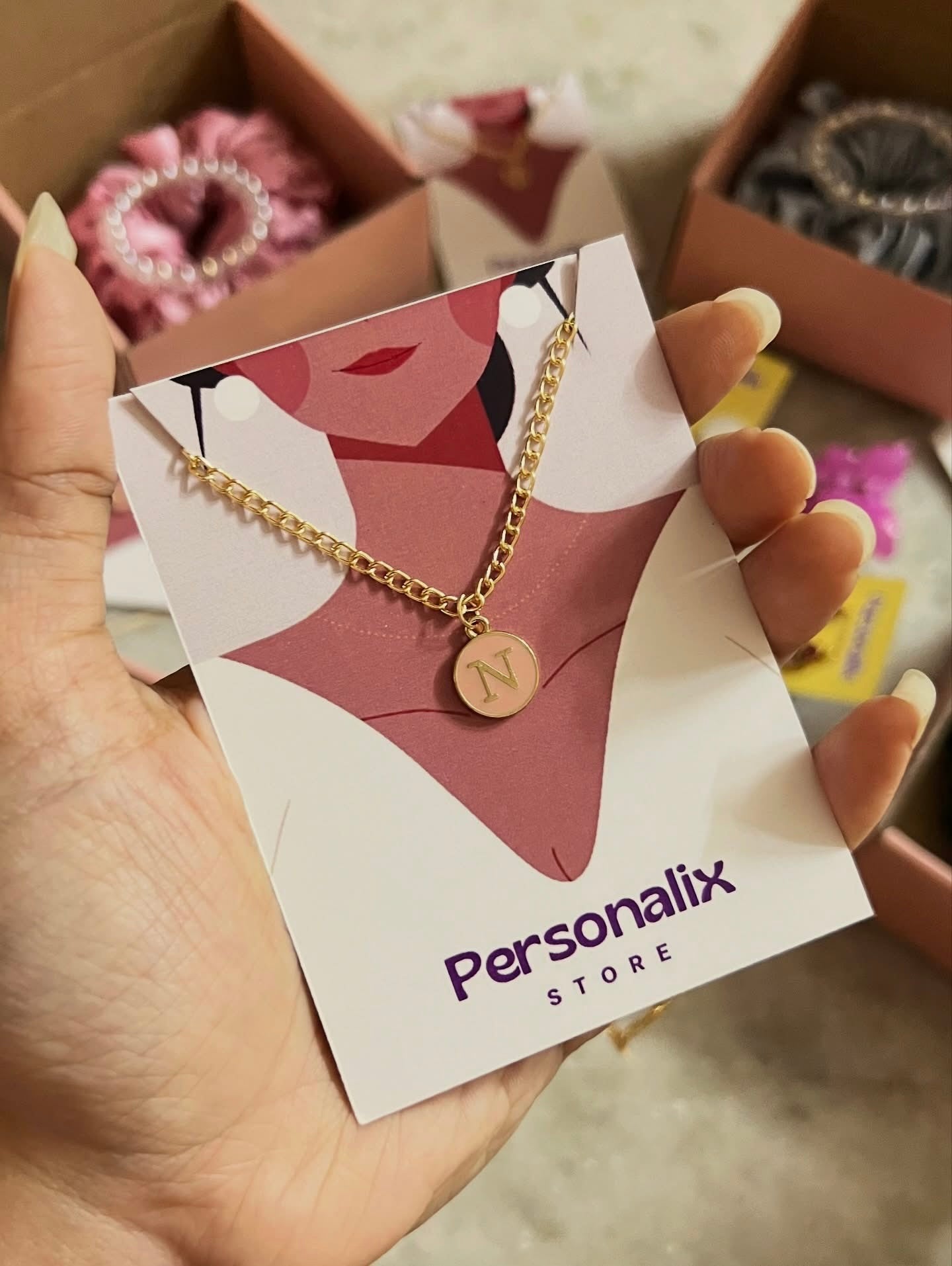 Pocket Friendly Gift Box For Her