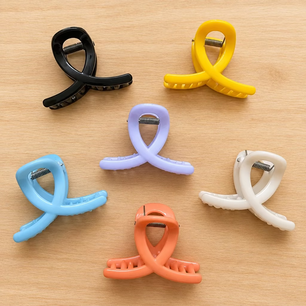 Twisted Design Hair Clip