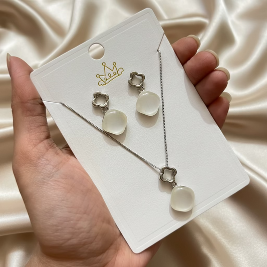 Silver Necklace & Earrings Set – Elegant, Timeless & Perfect for Every Occasion