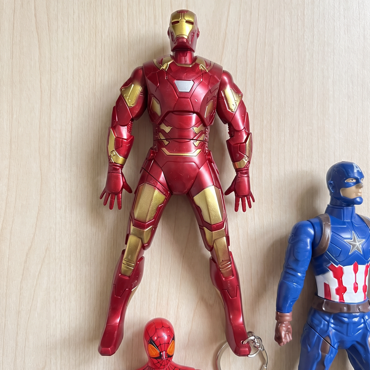 Big Size Avengers Keychains – Premium Superhero Keychain