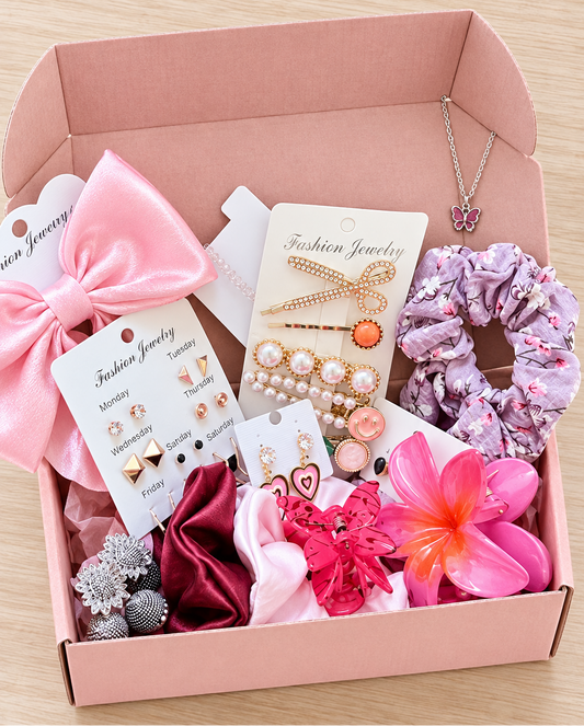 Curated Pink Gift Hamper for Women – Trendy & Stylish
