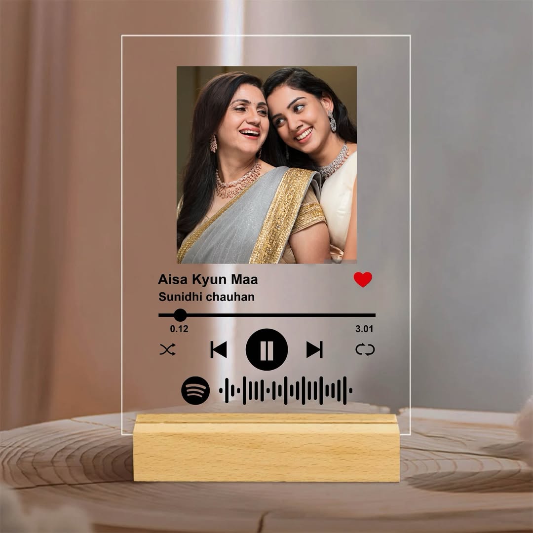 Personalized Spotify Plaque With Wooden Stand For MOM