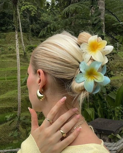 Trending Flower Hair Claws (Available In 3 Sizes)
