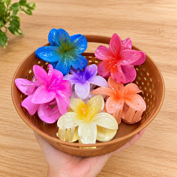 Trending Flower Hair Claws
