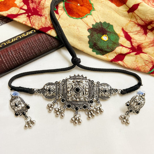 Beautiful Choker Set | Festive Edition