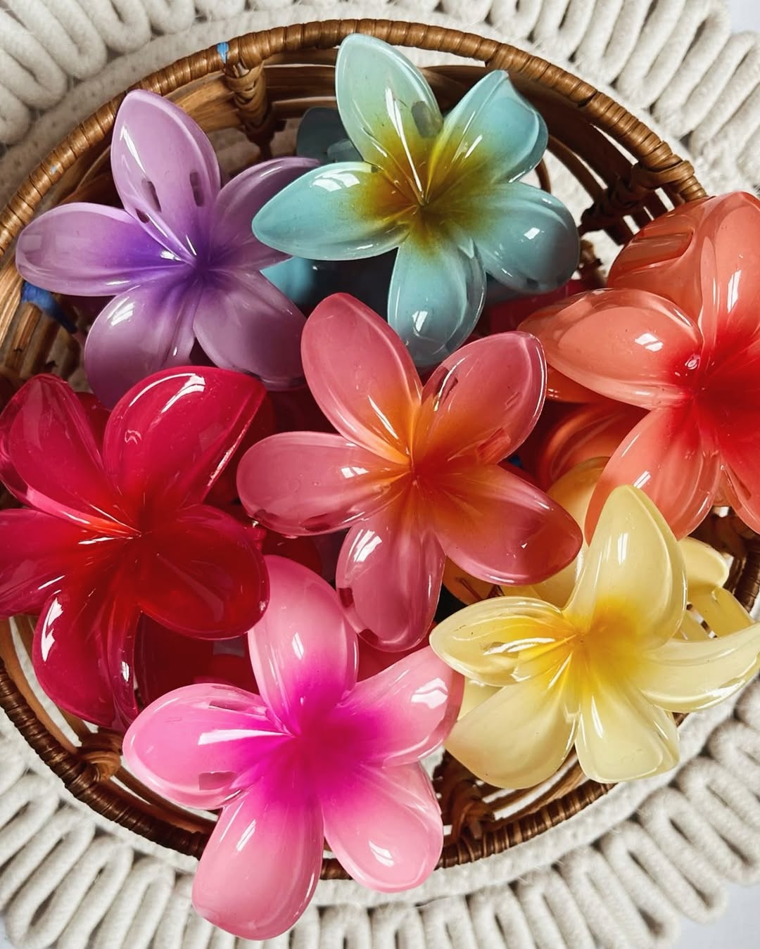 Trending Flower Hair Claws
