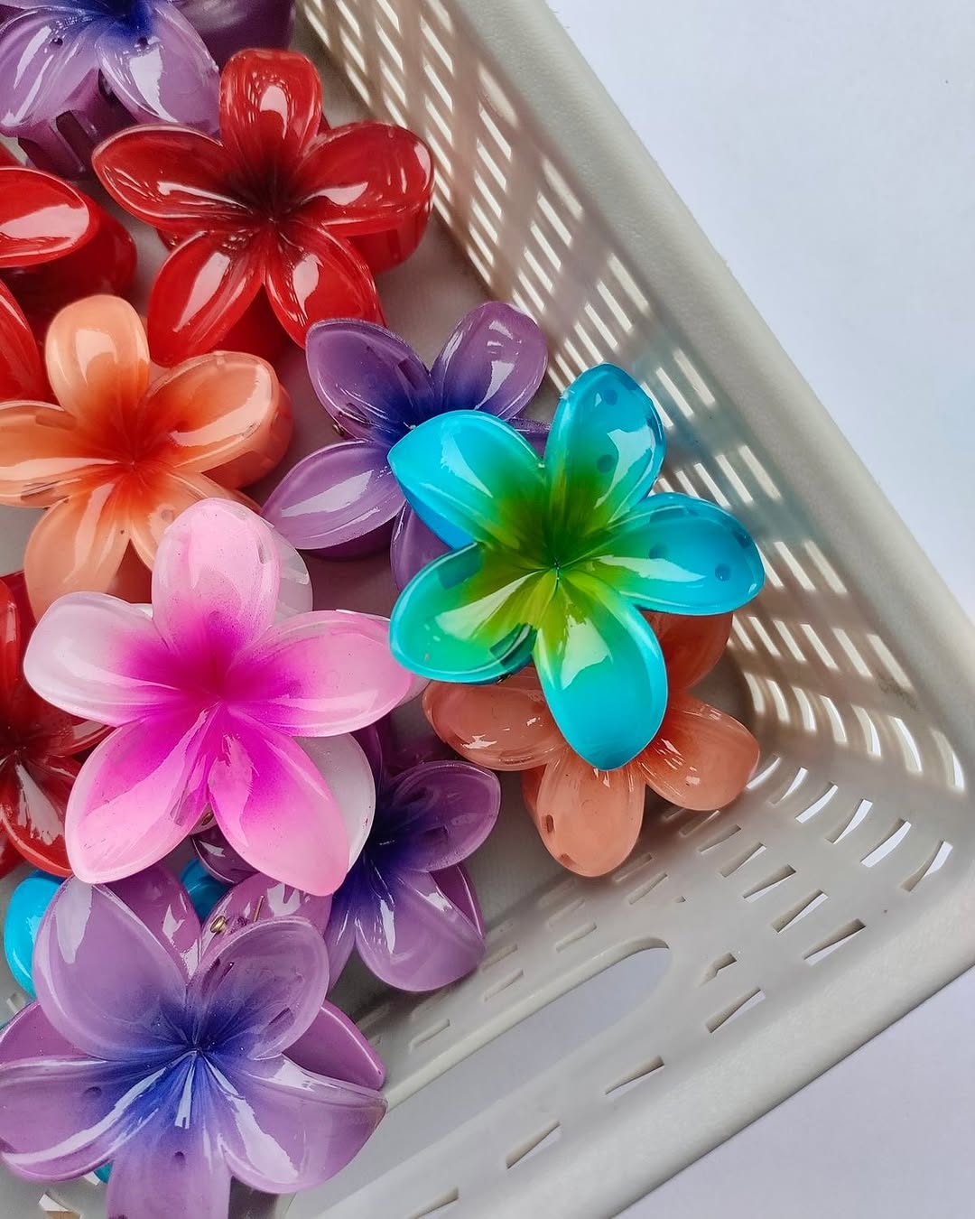 Trending Flower Hair Claws