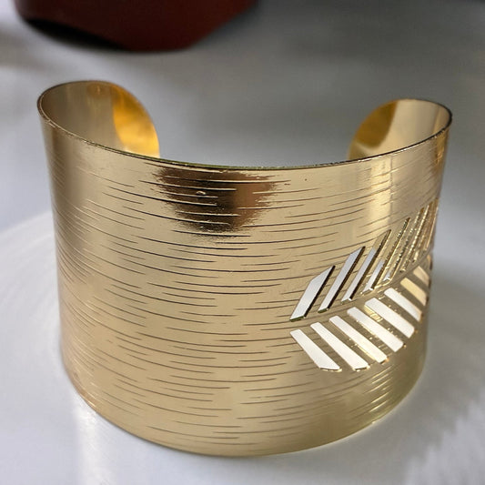 Thick Leaf Handcuff | Bracelet