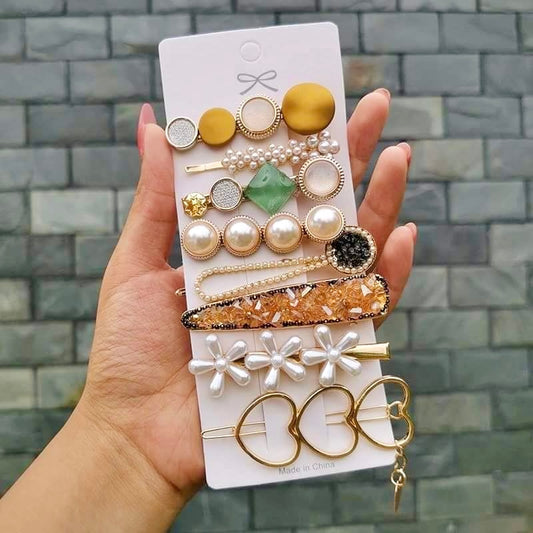 8 Hairclips Card