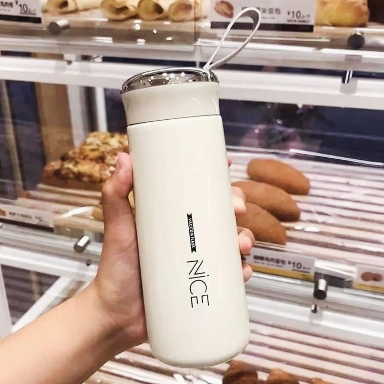 Nice Easy To Carry 400 ML Water Bottle (Random Color)