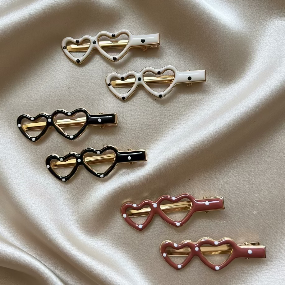 Cute Heart-Shaped Clips Set
