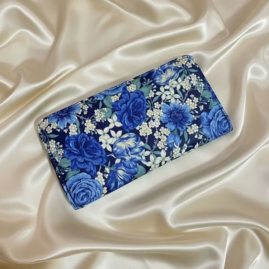 Women’s Floral Clutch
