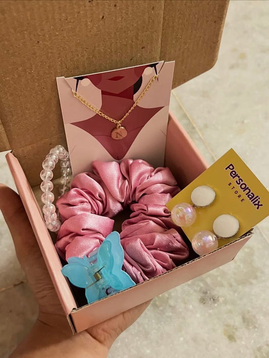 Pocket Friendly Gift Box For Her