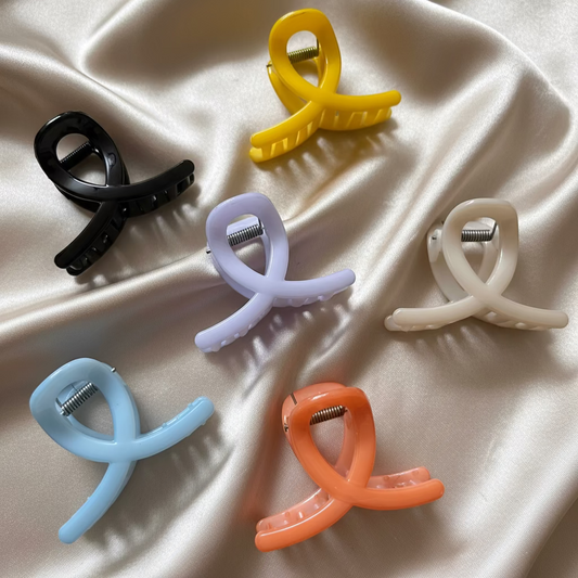 Twisted Design Hair Clip