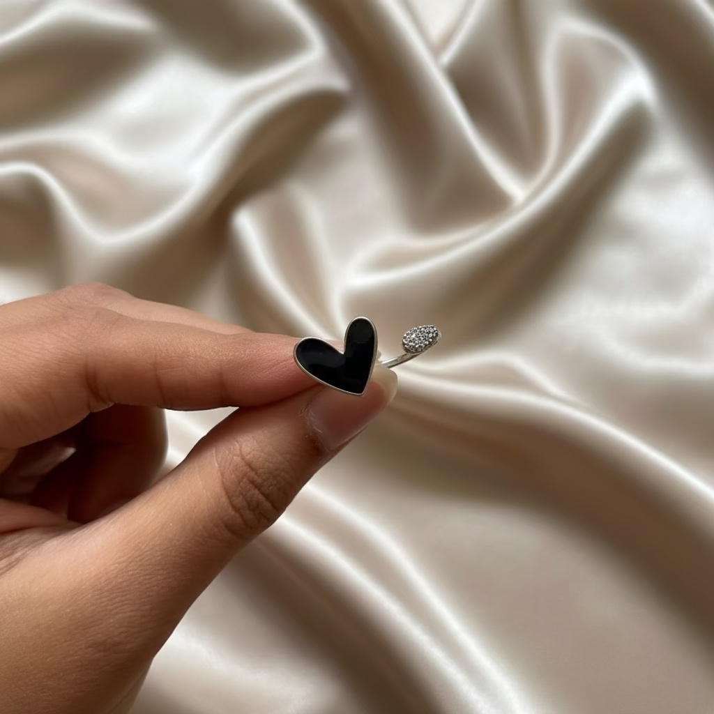 Silver Adjustable Heart Ring – Anti-Tarnish
