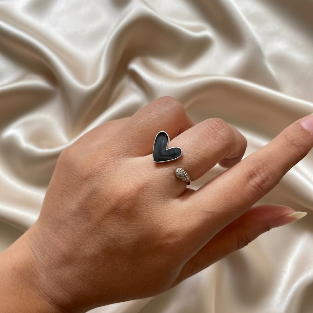 Silver Adjustable Heart Ring – Anti-Tarnish