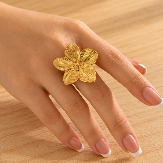 Flower Ring for Women – Elegant Anti-Tarnish Adjustable Ring