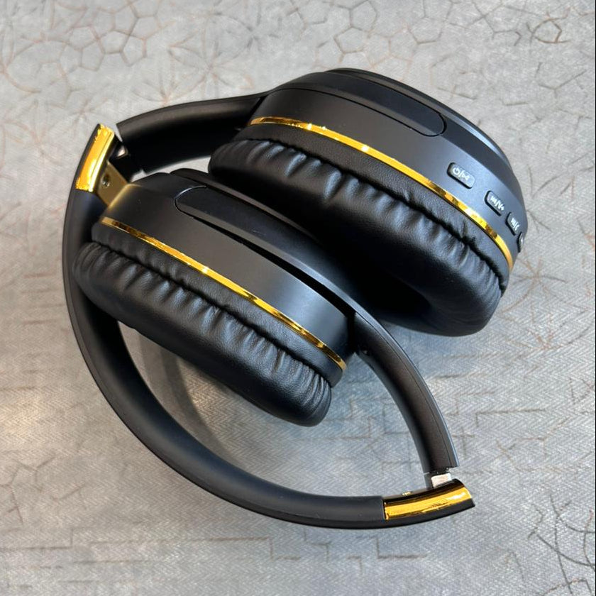 Customised Wireless RGB Headphones