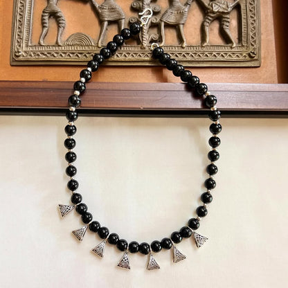 Beautiful Handmade Beads Necklace with Fillers – Elegant & Unique