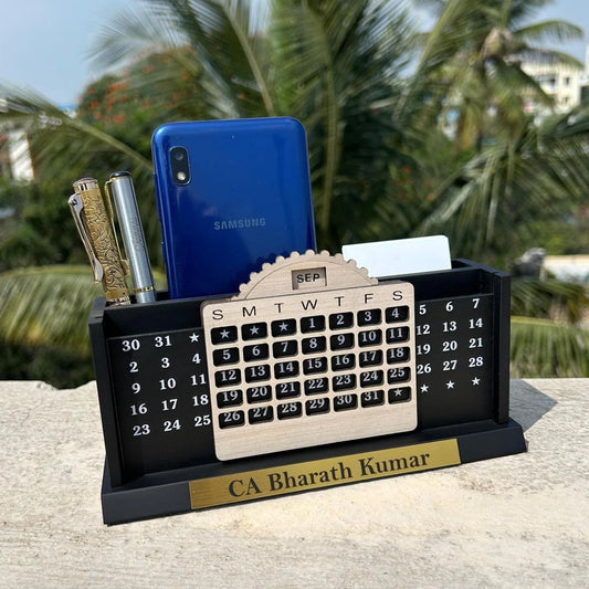 Personalized Pen Stand With Infinite Calendar