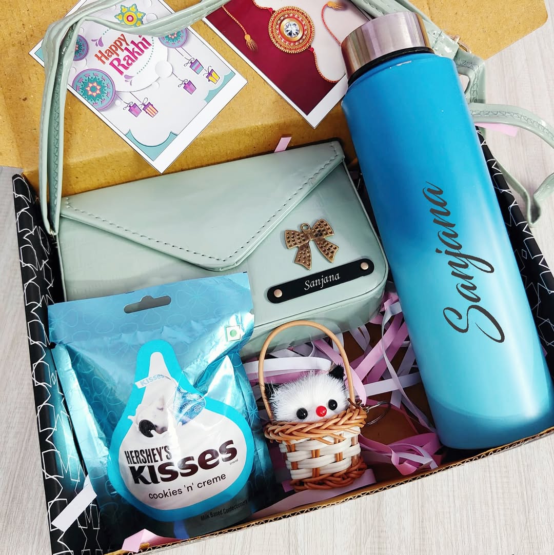 Trendy Personalized Hamper for Special Occasions