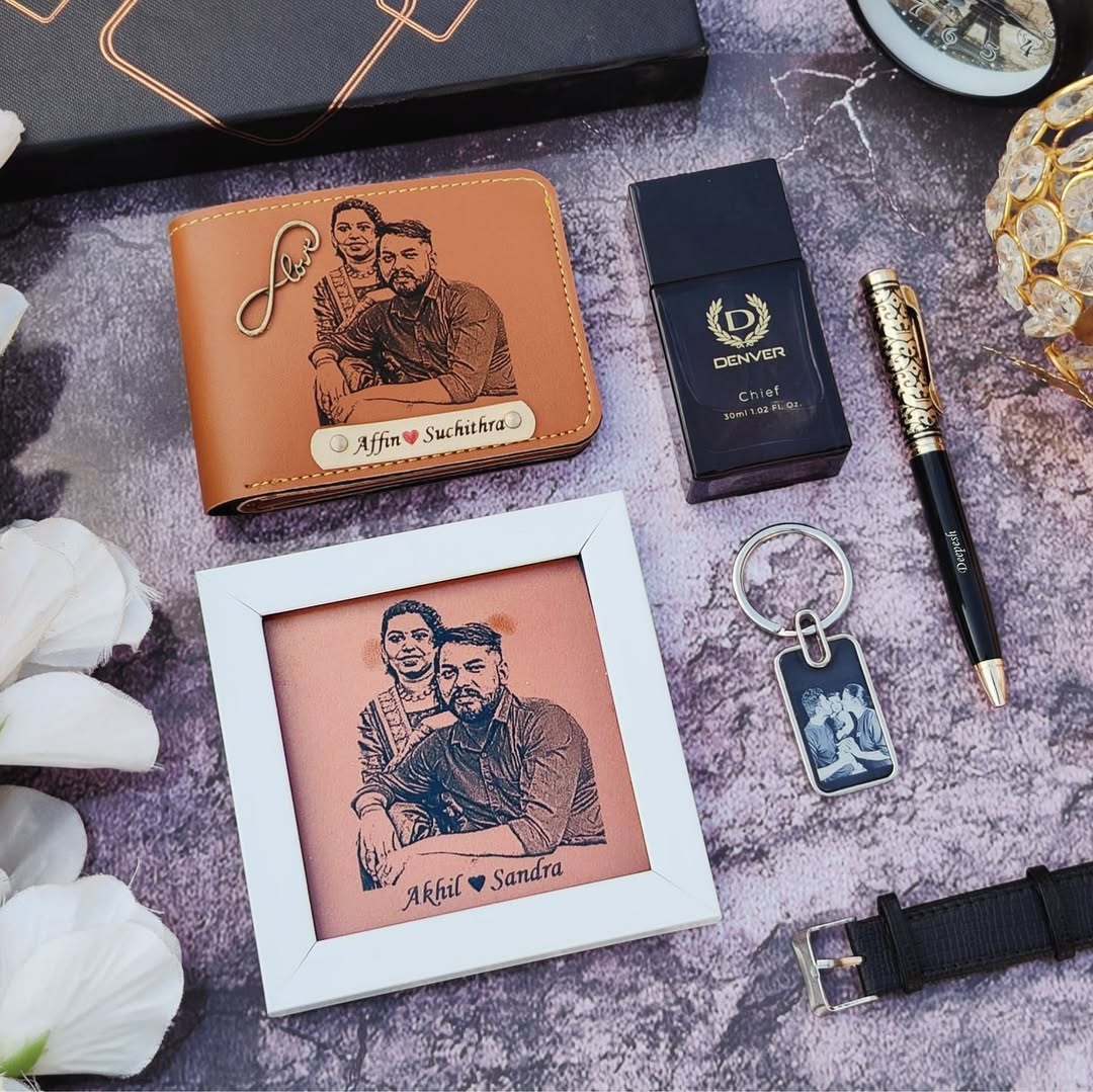 Royal Theme Sketch Wallet Hamper For Men