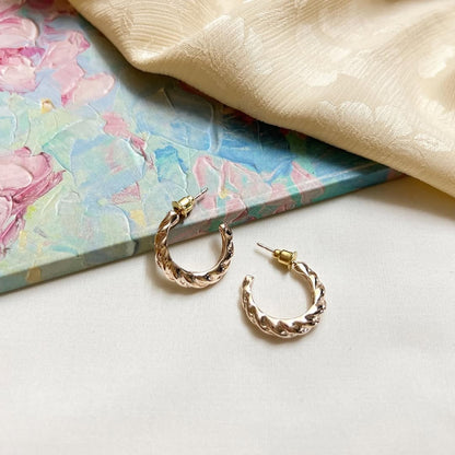 Small Minimal Hoop Earrings