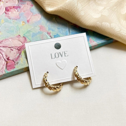 Small Minimal Hoop Earrings